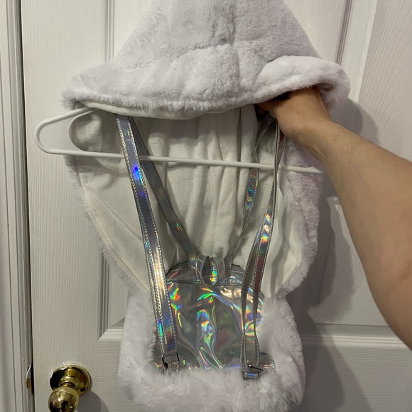 Rave EDC Polarbear Backpack - Picture 2 of 10